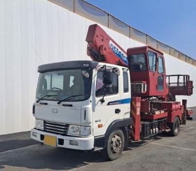 Hyundai HD120